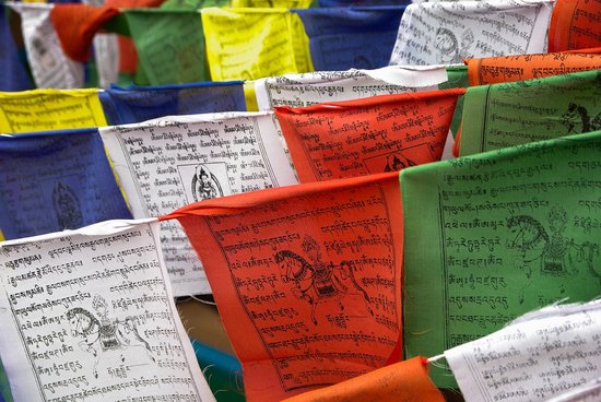 Soulfloating Tibetaanse Gebedsvlaggetjes - 25 vlaggen aan koord - 5 meter