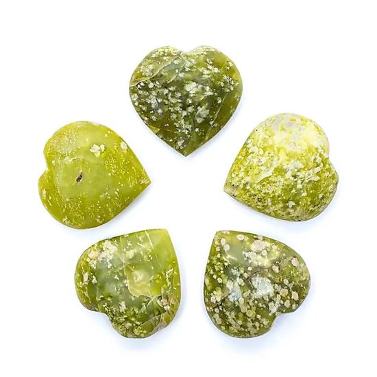 Knuffelsteen Hart - Gele serpentijn 4 cm - per stuk in een geschenkzakje met 4 geluksmuntjes