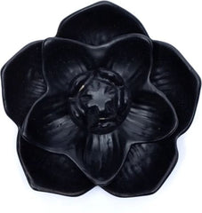 Backflow waterval wierookbrander Lotusbloem -- 12.7x12.7x5.8cm - geleverd met 2 pakjes Satya Back Flow kegels en een pakje Hem wierook White Sage